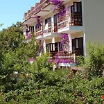 Manzara Hotell 2*