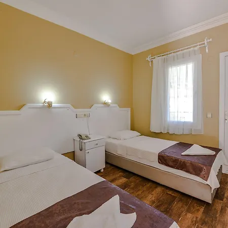 Hotel Manzara 2*